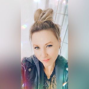 Meet your Posher, Janine